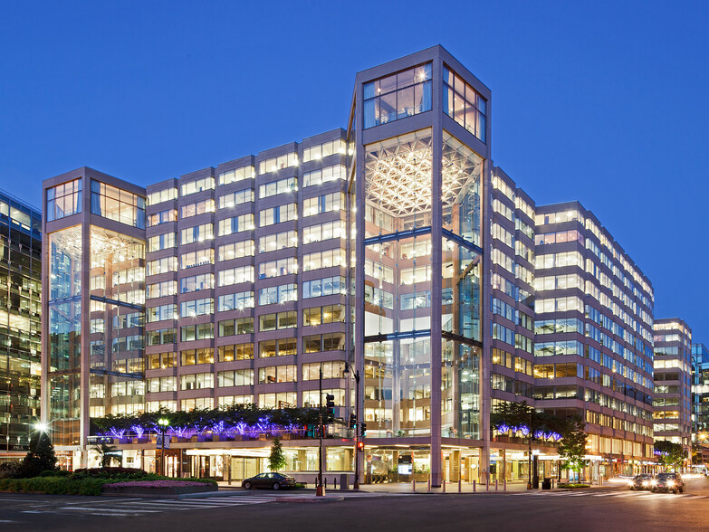 1050 Connecticut Ave NW, Washington, DC for lease - Building Photo - Image 1 of 6