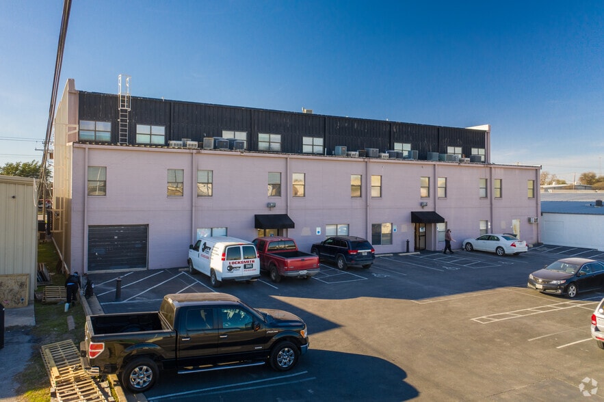 9415 Burnet Rd, Austin, TX for lease - Building Photo - Image 2 of 7