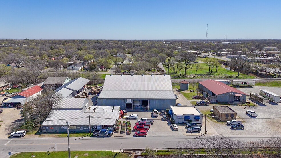 320 N Bell Ave, Denton, TX for sale - Building Photo - Image 2 of 7