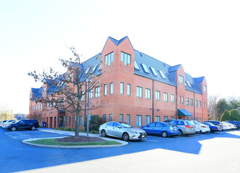 8321 Old Courthouse Rd, Vienna, VA for lease - Building Photo - Image 3 of 5