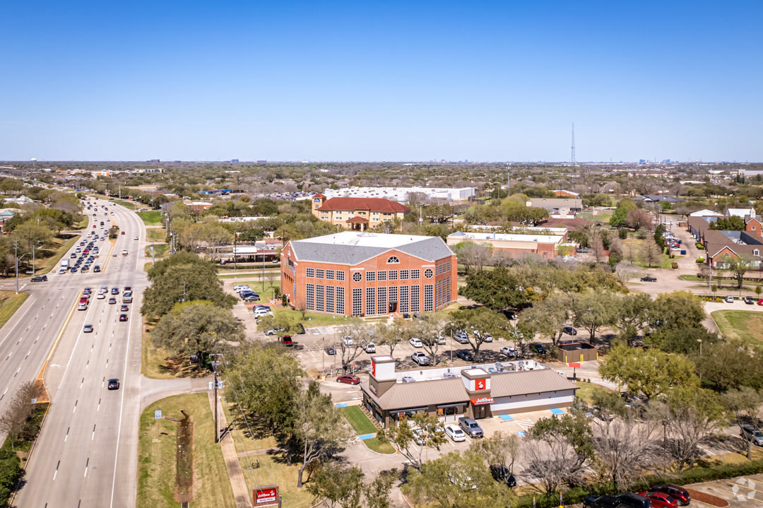 5819 Hwy 6, Missouri City, TX 77459 - The Rotunda Building | LoopNet