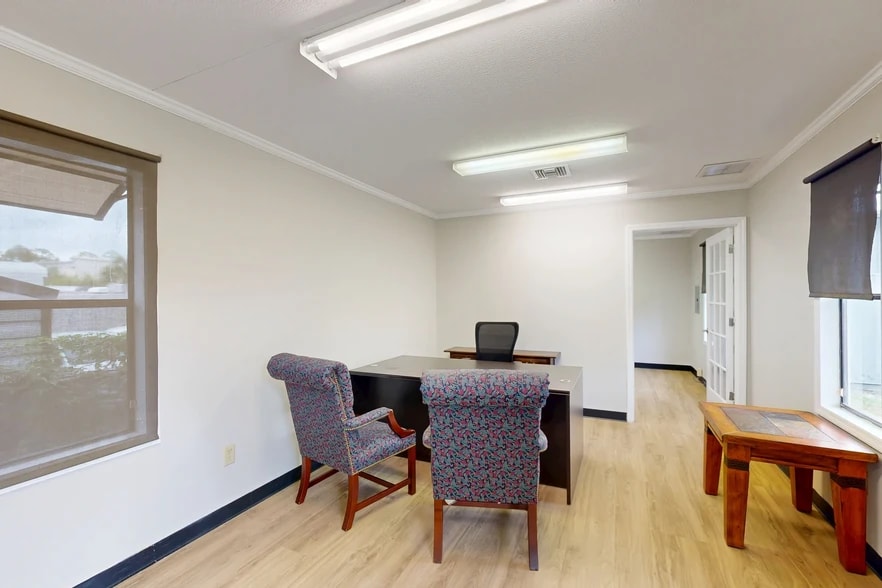 5021 Stepp Ave, Jacksonville, FL for lease - Matterport 3D Scan - Image 2 of 42