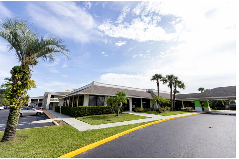 5245 W Irlo Bronson Memorial Hwy, Kissimmee, FL for sale - Building Photo - Image 1 of 49