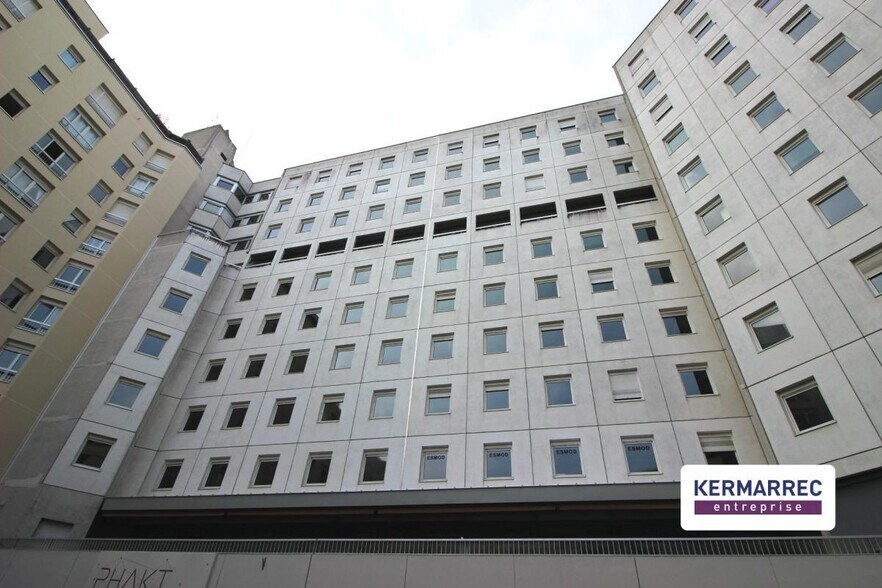 Multifamily in Rennes for sale - Building Photo - Image 1 of 3
