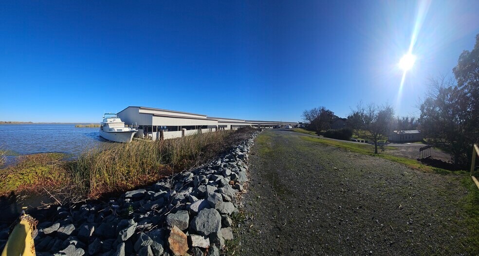 3215 W Willow Rd, Bethel Island, CA for sale - Primary Photo - Image 1 of 1
