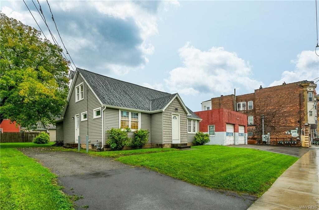 5831 Transit Rd, Depew, NY 14043