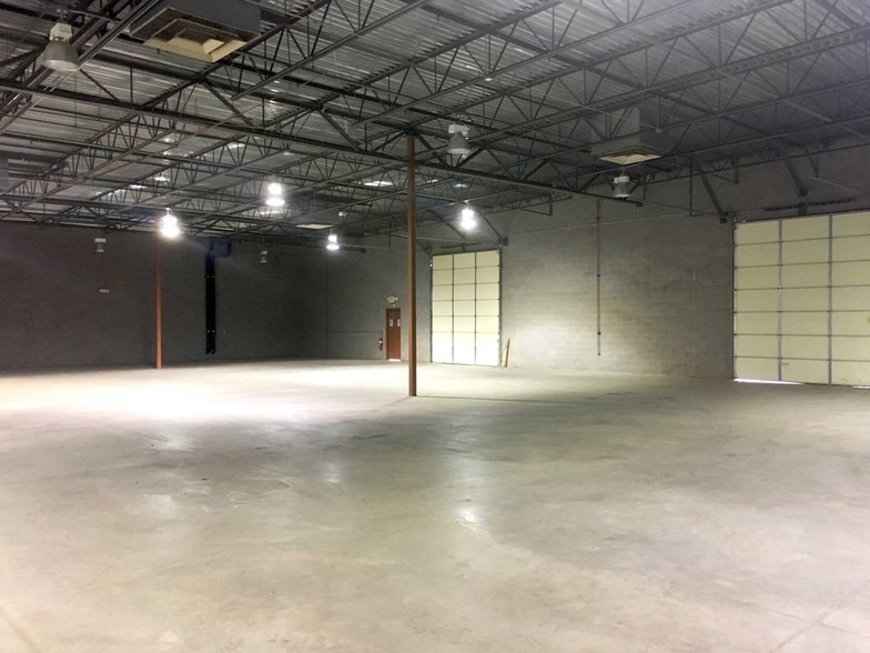 264 S Hamilton Pl, Gilbert, AZ for lease - Building Photo - Image 2 of 16