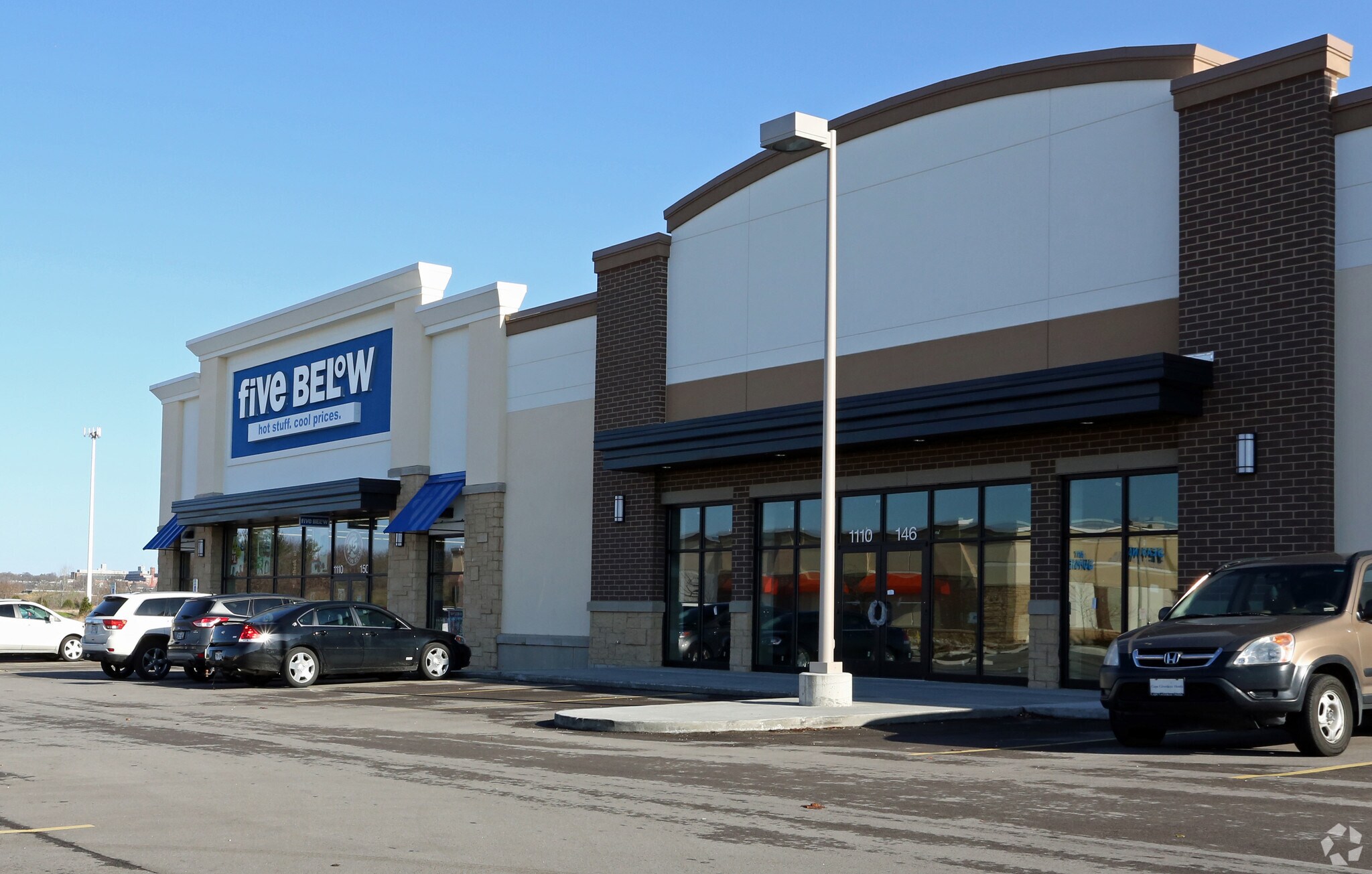 1110 W Sunset Dr, Waukesha, WI 53189 - Shoppes at Fox River | LoopNet