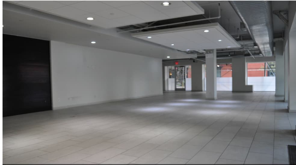 555 W 52nd St, New York, NY for lease - Building Photo - Image 3 of 5