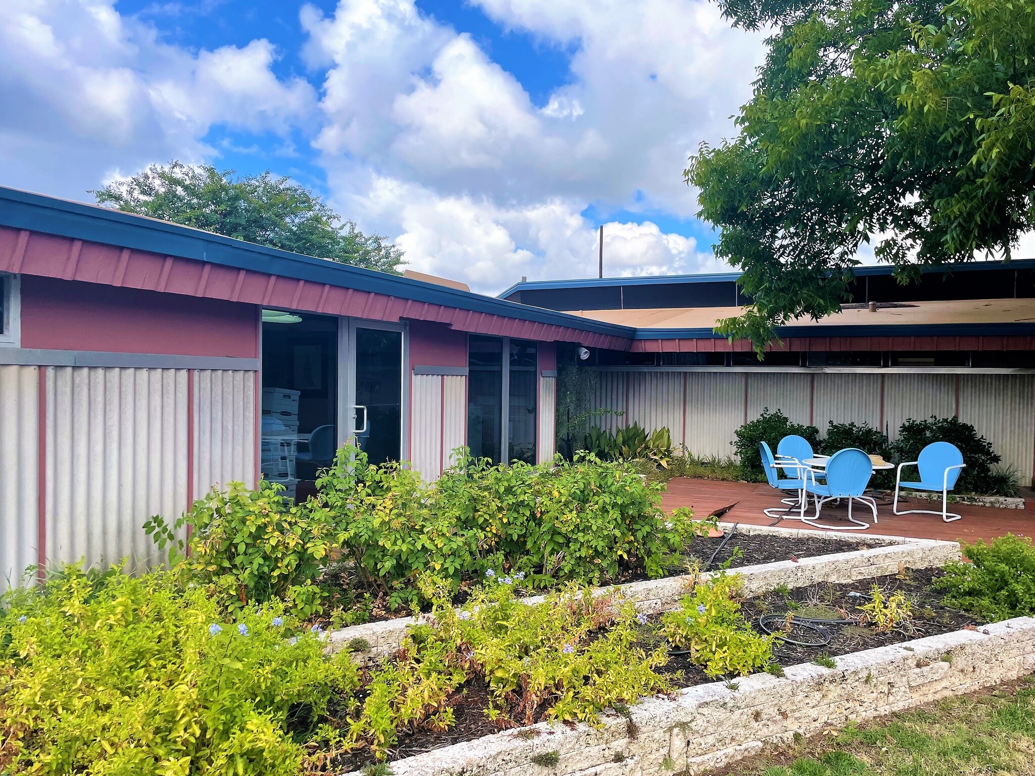 701 S Texas Ave, Bryan, TX for lease Building Photo- Image 1 of 2