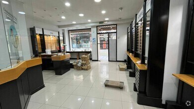 Retail in Guadalajara, Guadalajara for lease Interior Photo- Image 1 of 7