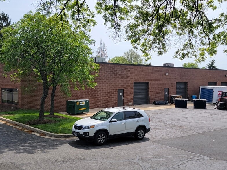 7610-7616 Standish Pl, Rockville, MD for lease - Building Photo - Image 3 of 6