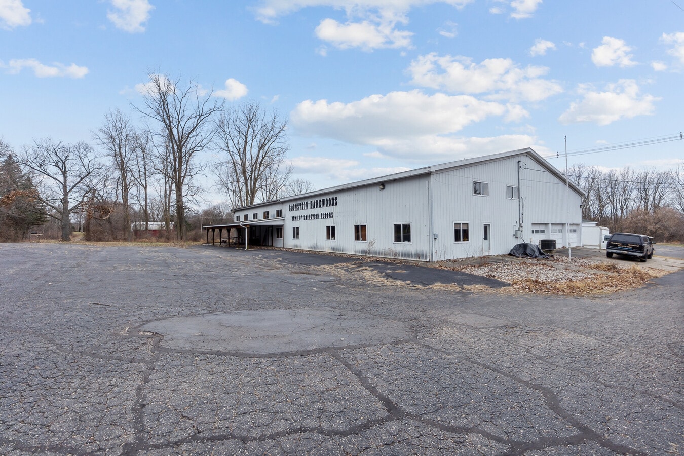 384 S Every Rd, Mason, MI 48854 384 S Every Road, Mason, MI 48854