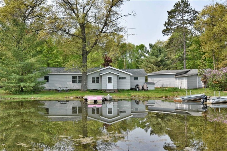 W6038 Spooner Lake Rd, Spooner, WI 54801