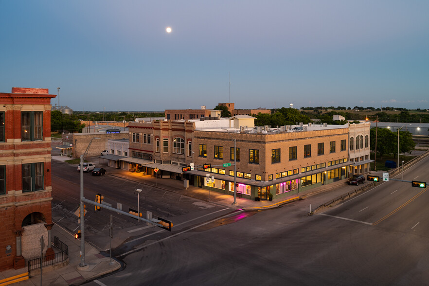 112 N. Main St, Taylor, TX for sale - Building Photo - Image 1 of 1