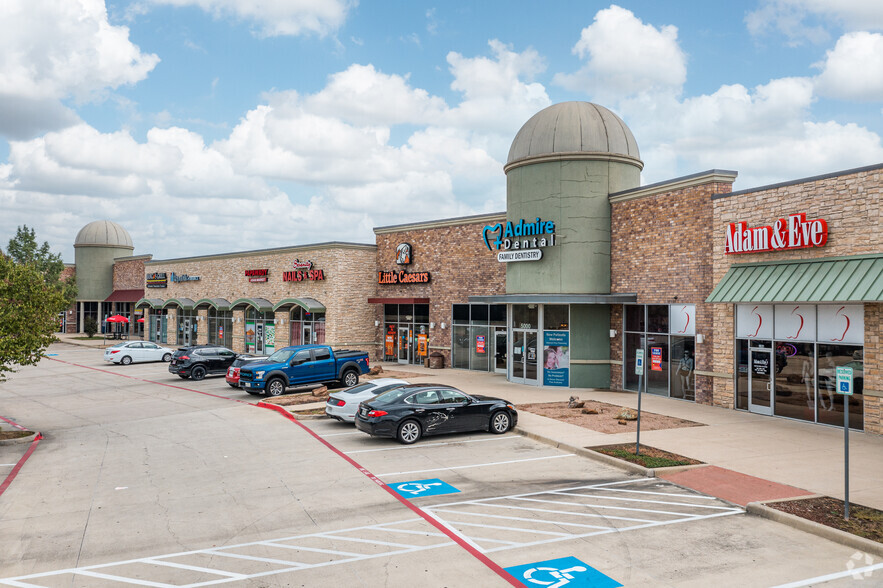 5000 Western Center Blvd, Fort Worth, TX for sale - Primary Photo - Image 1 of 1