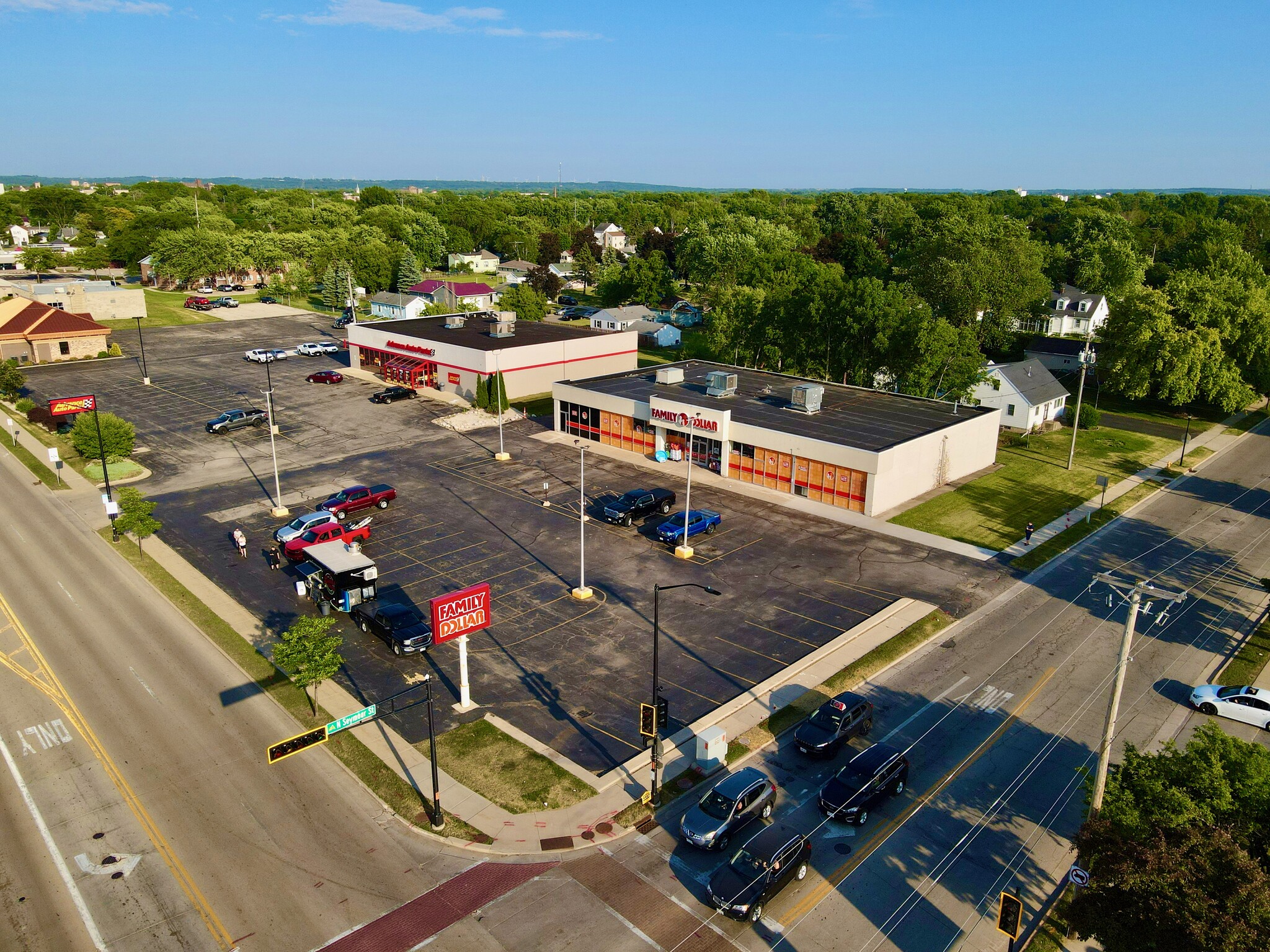 528 W Johnson St, Fond Du Lac, WI for sale Building Photo- Image 1 of 1