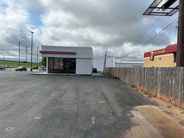 4850 S 14th St, Abilene, TX for lease - Building Photo - Image 3 of 5