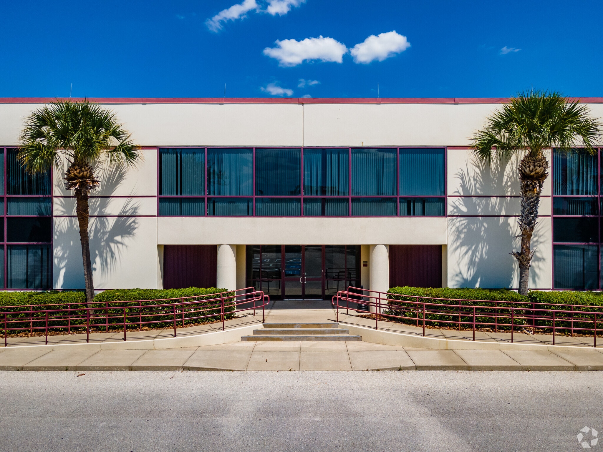 7935 114th Ave, Largo, FL for lease Building Photo- Image 1 of 2