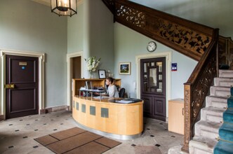 Stirling Rd, Dumbarton for lease Interior Photo- Image 1 of 2