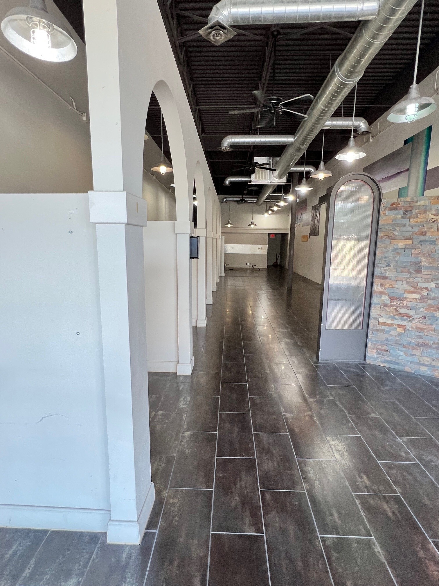 13914 Highway 3, Webster, TX for lease Interior Photo- Image 1 of 3