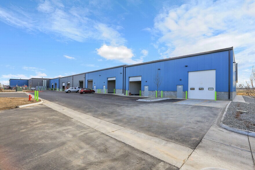 5200 Oneida St, Commerce City, CO for lease - Building Photo - Image 2 of 21