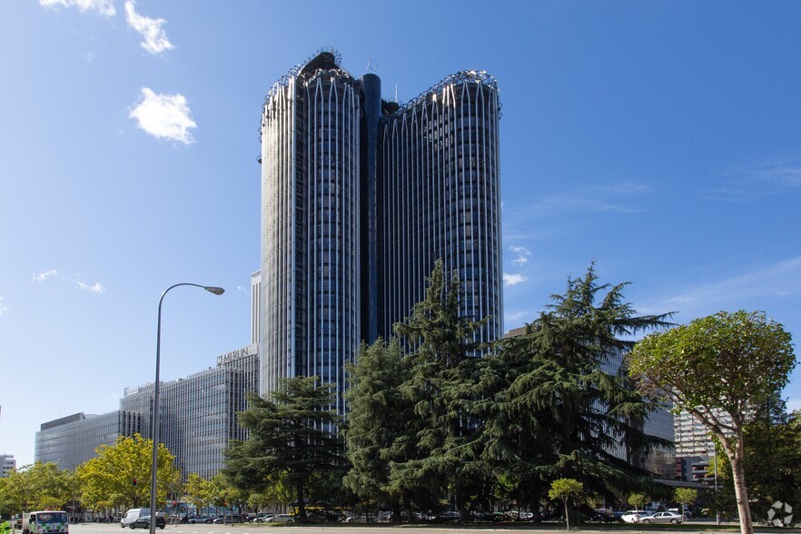 Paseo Castellana, 95, Madrid, Madrid for lease - Building Photo - Image 2 of 7