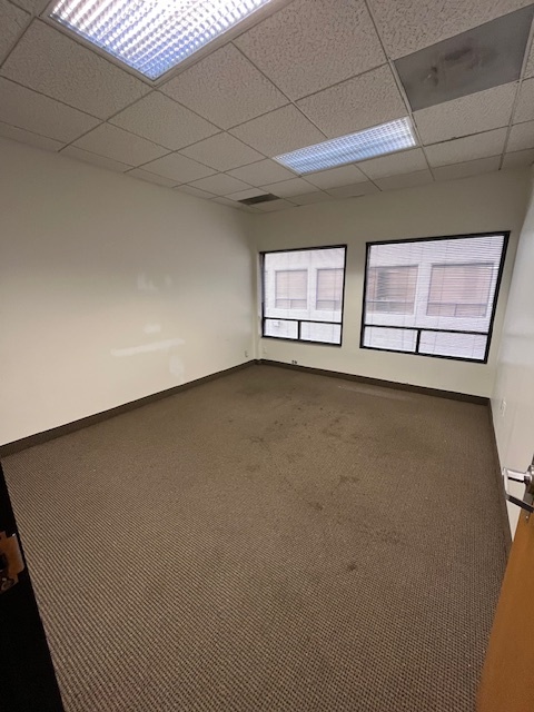 24404 S Vermont Ave, Harbor City, CA for lease Interior Photo- Image 1 of 1