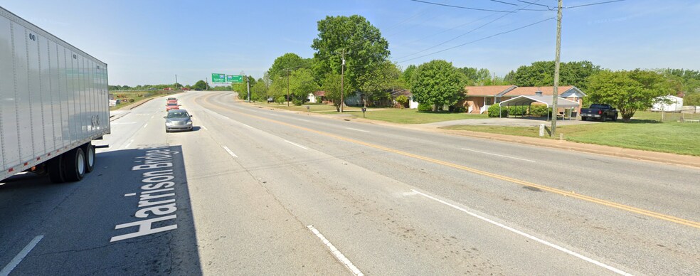 107 Roebuck Dr, Fountain Inn, SC for sale - Building Photo - Image 3 of 10