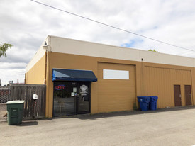 Retail/Flex Space on Lancaster - Warehouse