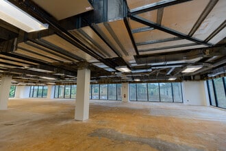 210 Interstate N Pky SE, Atlanta, GA for lease Interior Photo- Image 2 of 10