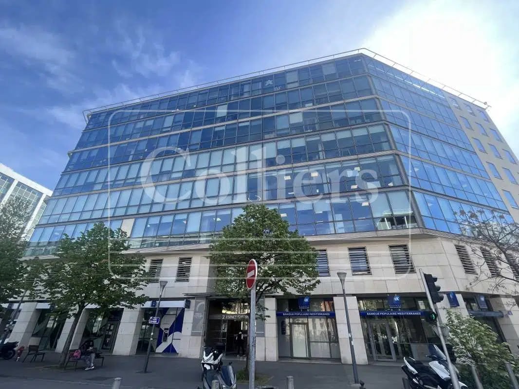 2 Place Laurent D'Arvieux, Marseille for lease Building Photo- Image 1 of 9