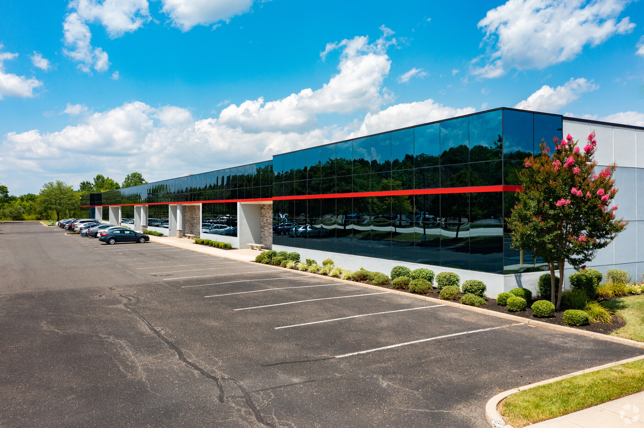 5000 Atrium Way, Mount Laurel, NJ for lease Building Photo- Image 1 of 8