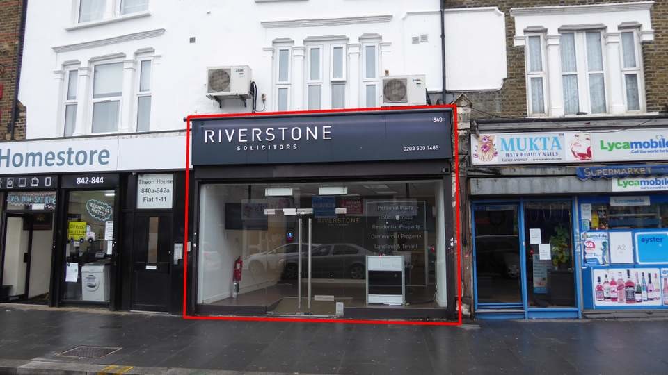 840-844 High Road Leyton, London for lease - Primary Photo - Image 1 of 1