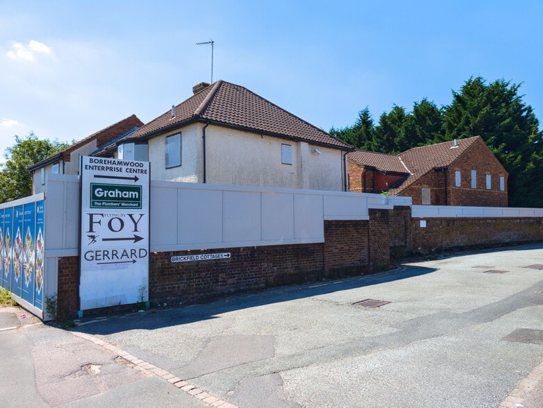 39 Theobald Street, Borehamwood for sale - Building Photo - Image 3 of 7