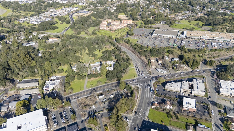 3340-3380 Mendocino Avenue portfolio of 4 properties for sale on LoopNet.com - Building Photo - Image 3 of 8