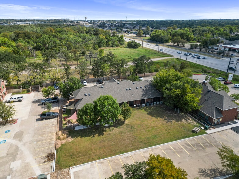 2911 Texas Ave S, College Station, TX for sale - Building Photo - Image 3 of 5