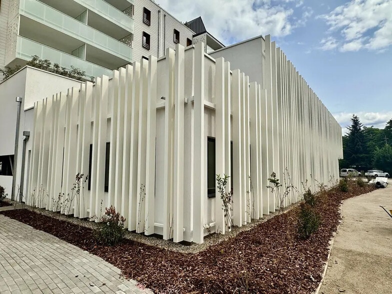 Office in Schiltigheim for sale - Building Photo - Image 1 of 10