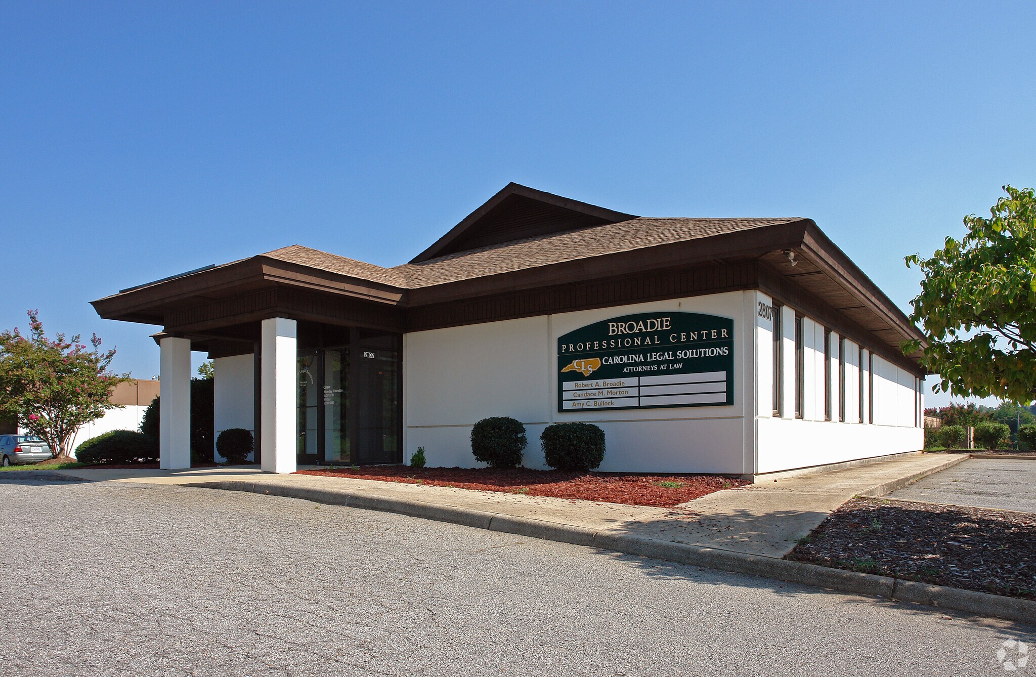 2807 Earlham Pl, High Point, NC for sale Primary Photo- Image 1 of 1