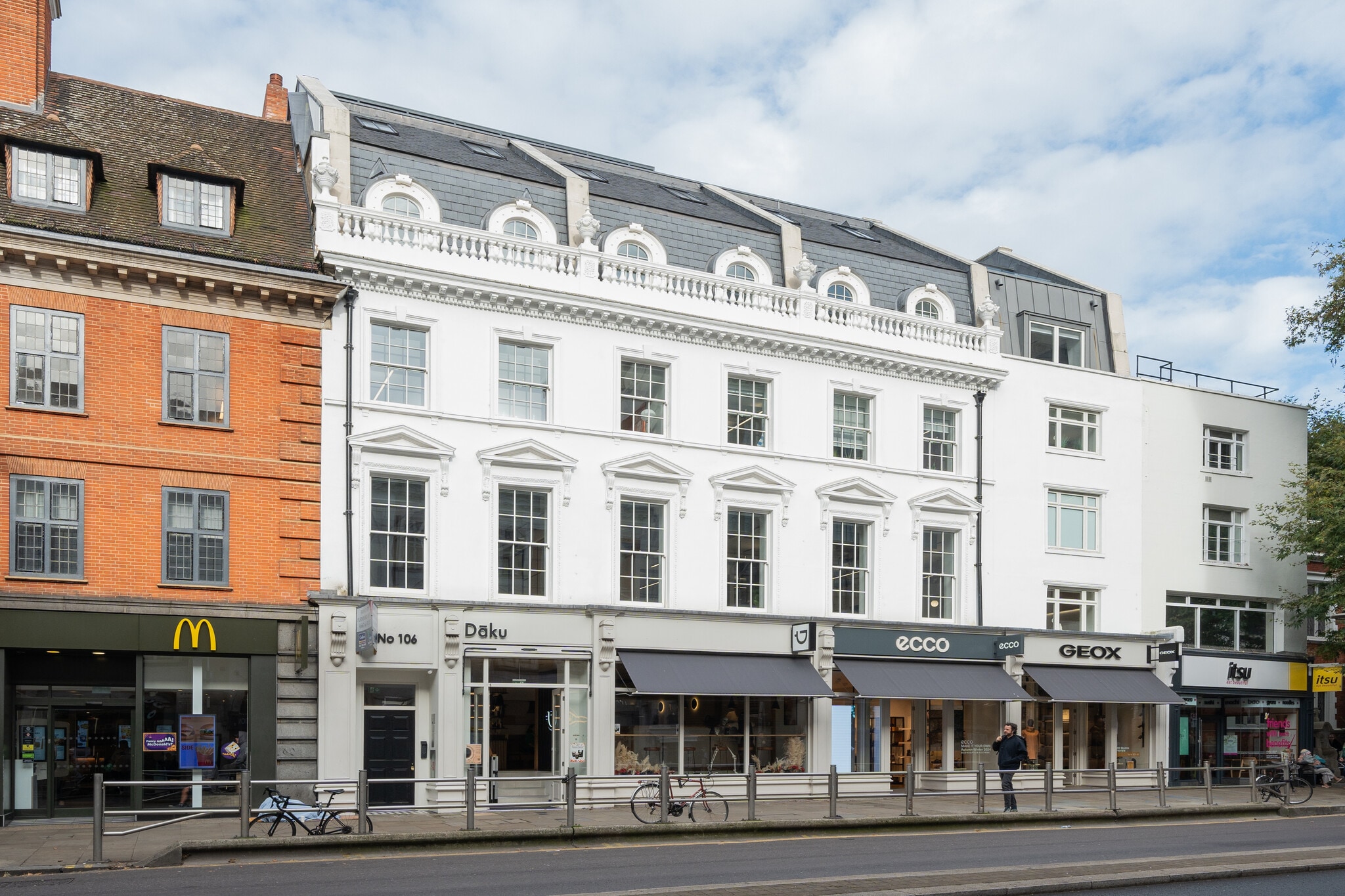 100-106 Kensington High St, London for lease Building Photo- Image 1 of 8