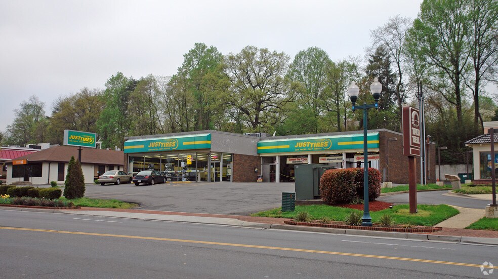 352 Maple Ave E, Vienna, VA for sale - Building Photo - Image 1 of 1