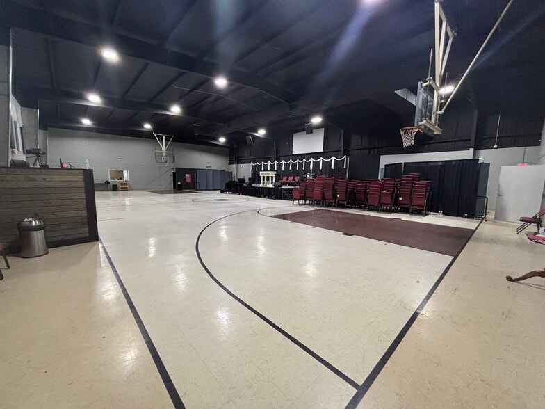 220 Beaver Rd, Munford, TN for sale - Primary Photo - Image 3 of 27