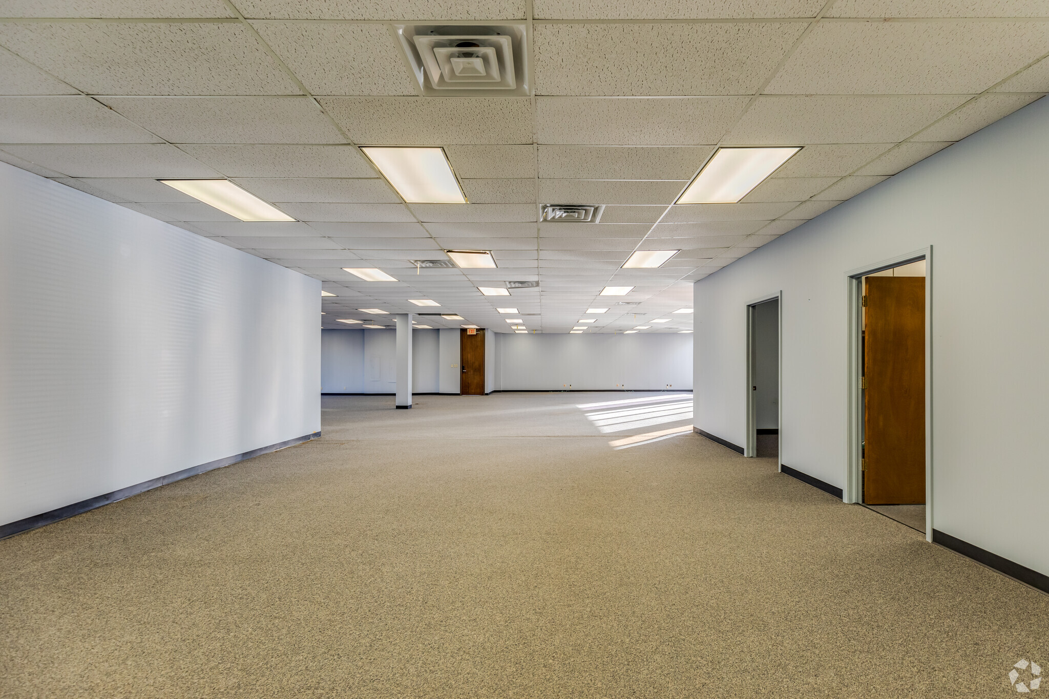 9726 E 42nd St, Tulsa, OK for lease Interior Photo- Image 1 of 6