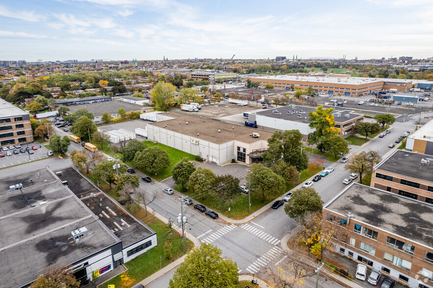 300 Rue De Liège O, Montréal, QC for lease - Aerial - Image 2 of 4