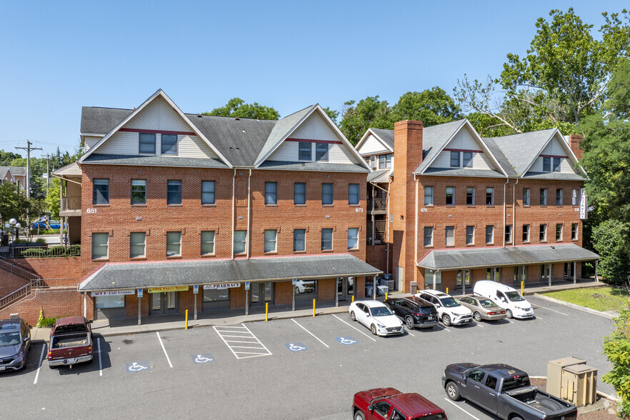 525-545 Main St, Laurel, MD for lease - Building Photo - Image 2 of 16