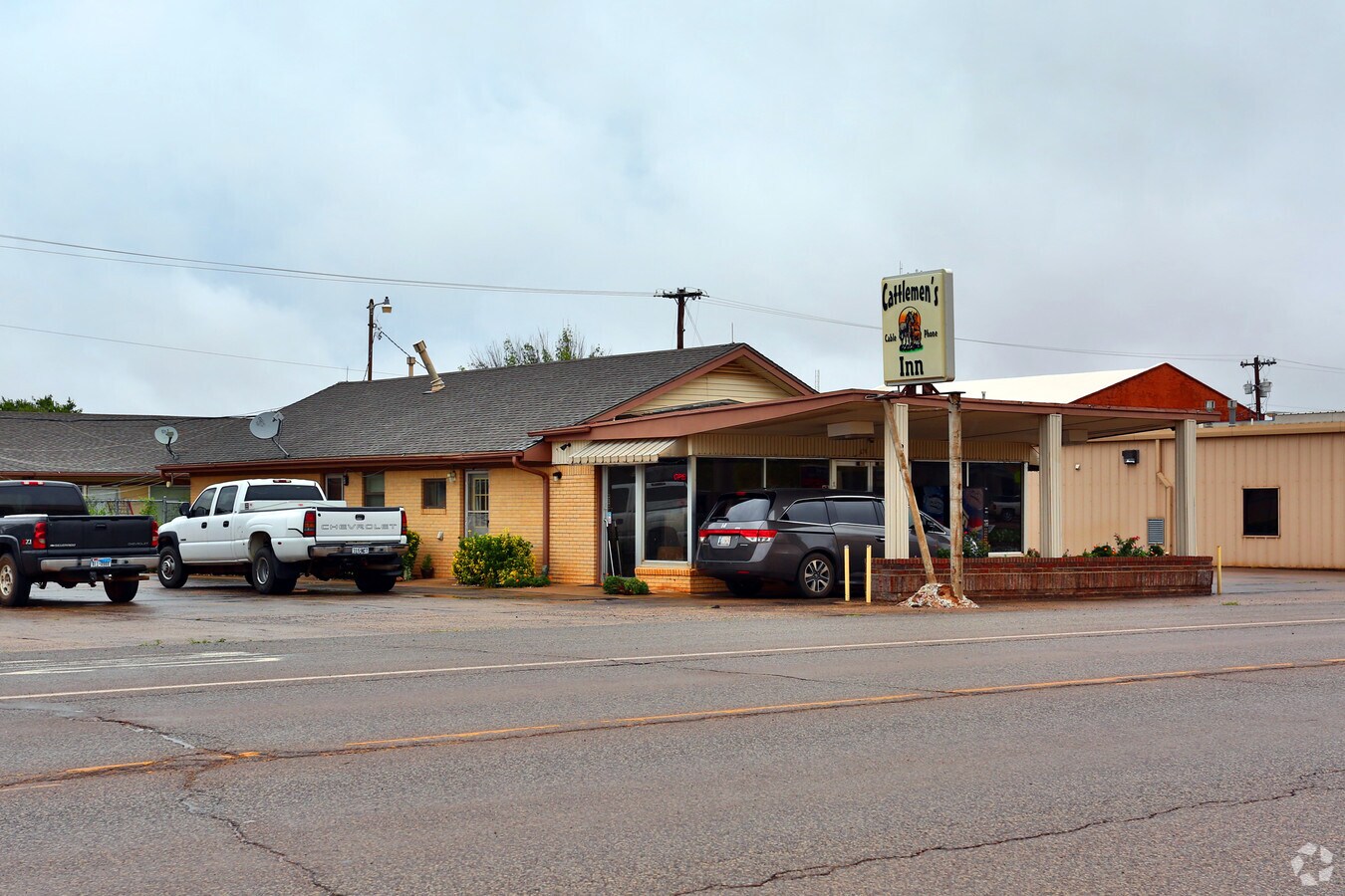 224 W Broadway, Kingfisher, OK 73750