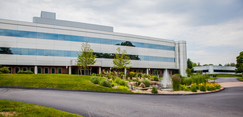 Northern Westchester Corporate Park, Yorktown Heights, NY for lease - Building Photo - Image 3 of 7