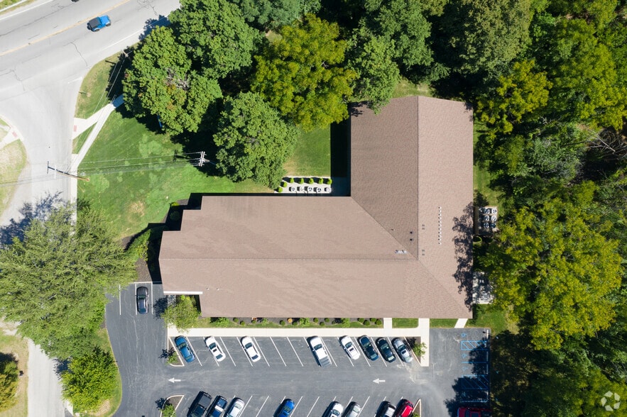 1716 Perrysburg Holland Rd, Holland, OH for sale - Building Photo - Image 2 of 3