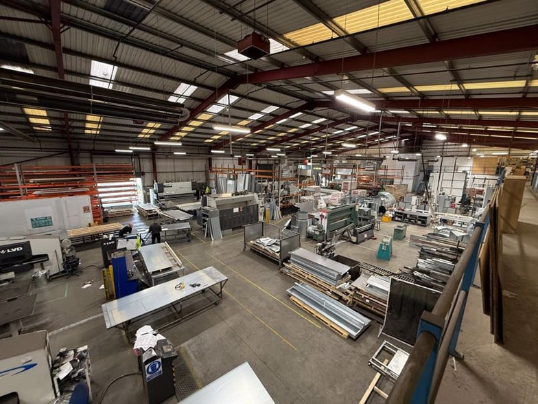 Green Ln, Oldham for sale - Interior Photo - Image 2 of 6