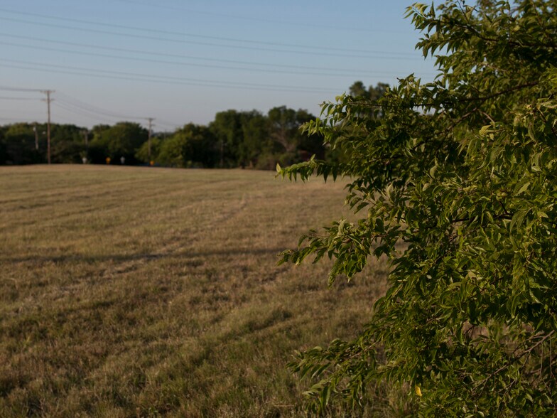 935 S Clark Rd, Cedar Hill, TX for sale - Primary Photo - Image 1 of 1